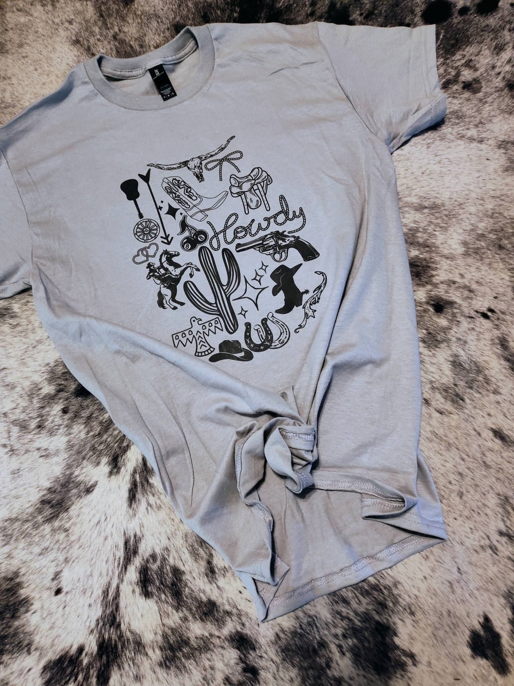 Light Gray Graphic 'Howdy' Cowboy T-Shirt -